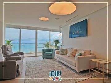 En venta: Departamento en Edificio Riva Di Mare, Manta con vista al mar