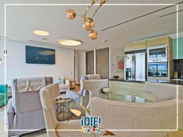 En venta: Departamento en Edificio Riva Di Mare, Manta con vista al mar