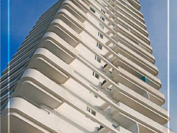 En venta: Departamento en Edificio Riva Di Mare, Manta con vista al mar