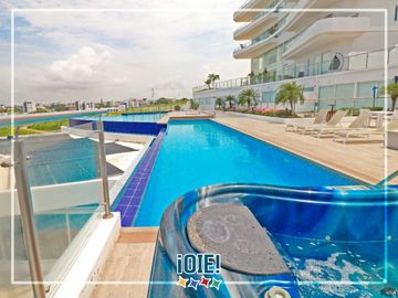 En venta: Departamento en Edificio Riva Di Mare, Manta con vista al mar