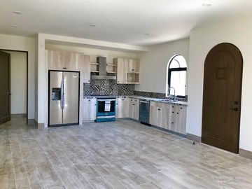 Casa en venta en campo de golf en Cabo San Lucas comunidad de Quivira