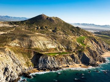 Casa en venta en campo de golf en Cabo San Lucas comunidad de Quivira