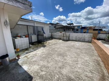 Hermosa Propiedad rentera de venta en Santo Domingo