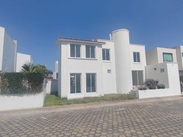 Venta de linda casa en Cholula-Zerezotla