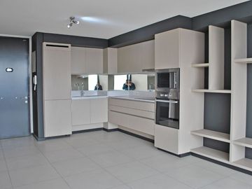 En Venta Departamento Moderno 2d2b Vista Despejada Ubicación