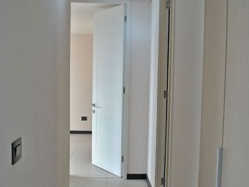 En Venta Departamento Moderno 2d2b Vista Despejada Ubicación