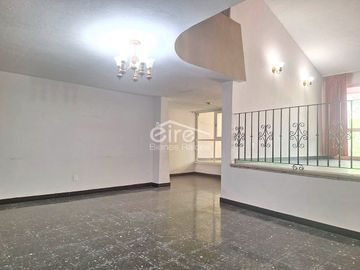 Casa en Venta – Jardines del Sol, Zapopan, Jalisco