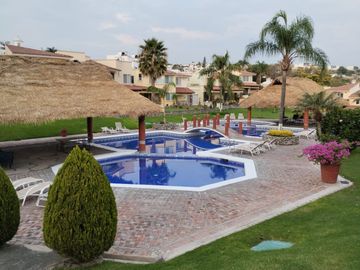 VENTA DE CASA CON RECÁMARA EN PLANTA BAJA EN CONDOMINIO HORIZONTAL EN BURGOS BUGAMBILIAS