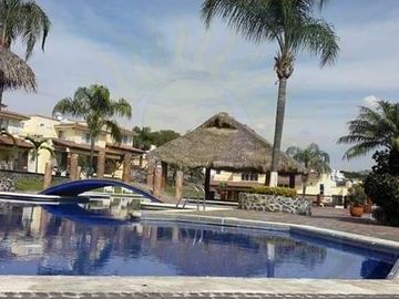 VENTA DE CASA CON RECÁMARA EN PLANTA BAJA EN CONDOMINIO HORIZONTAL EN BURGOS BUGAMBILIAS