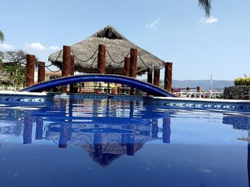 VENTA DE CASA CON RECÁMARA EN PLANTA BAJA EN CONDOMINIO HORIZONTAL EN BURGOS BUGAMBILIAS