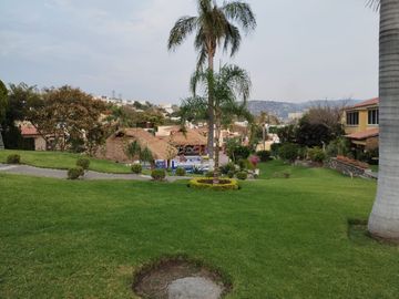 VENTA DE CASA CON RECÁMARA EN PLANTA BAJA EN CONDOMINIO HORIZONTAL EN BURGOS BUGAMBILIAS