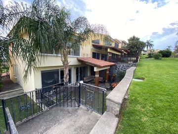 VENTA DE CASA CON RECÁMARA EN PLANTA BAJA EN CONDOMINIO HORIZONTAL EN BURGOS BUGAMBILIAS