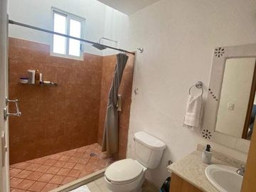 VENTA DE CASA CON RECÁMARA EN PLANTA BAJA EN CONDOMINIO HORIZONTAL EN BURGOS BUGAMBILIAS