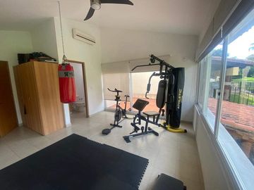 VENTA DE CASA CON RECÁMARA EN PLANTA BAJA EN CONDOMINIO HORIZONTAL EN BURGOS BUGAMBILIAS