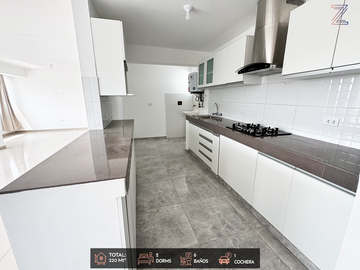 Remate de Departamento en 5to piso mas azotea tipo duplex con Piscina