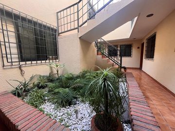 Departamento amueblado en venta o renta en La Campiña A1
