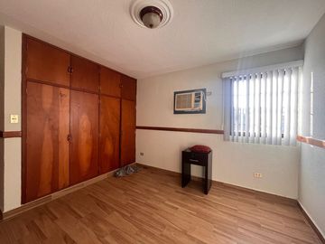 Departamento amueblado en venta o renta en La Campiña A1