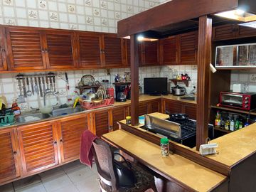 VENDO CASA EN EL CENTRO