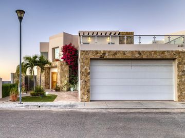 Casa Residencial 4 recamaras, amueblada en Venta, Chametla/Centenario, B.C.S.