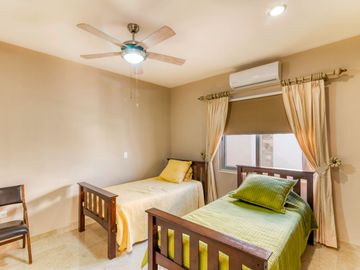 Casa Residencial 4 recamaras, amueblada en Venta, Chametla/Centenario, B.C.S.