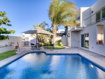 Casa Residencial 4 recamaras, amueblada en Venta, Chametla/Centenario, B.C.S.
