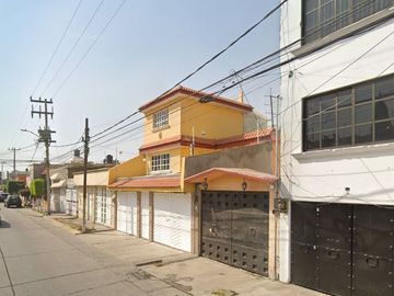 HERMOSA PROPIEDAD EN BOSQUES DE ARAGON NEZAHUALCOYOTL