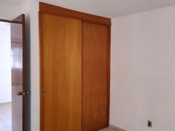 PRECIOSA Y AMPLIA CASA, EXCELENTE UBICACIÓN EN RESIDENCIAL LAS AMÉRICAS ECATEPEC. A UNOS MINUTOS DE LA CDMX!!! -NO CRÉDITOS-