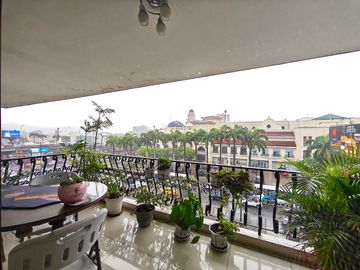 Departamento en venta en condominio frente al San Marino, Kennedy norte