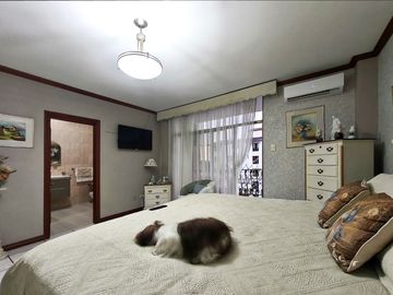 Departamento en venta en condominio frente al San Marino, Kennedy norte