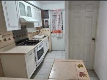 PRECIOSA Y AMPLIA CASA, EXCELENTE UBICACIÓN EN RESIDENCIAL LAS AMÉRICAS ECATEPEC. A UNOS MINUTOS DE LA CDMX!!! -NO CRÉDITOS-