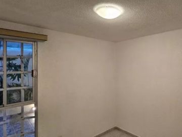 PRECIOSA Y AMPLIA CASA, EXCELENTE UBICACIÓN EN RESIDENCIAL LAS AMÉRICAS ECATEPEC. A UNOS MINUTOS DE LA CDMX!!! -NO CRÉDITOS-