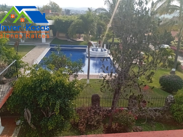 SE VENDE CASA DE ESTILO CAMPESTRE MEXICANO DE DESCANSO EN MORELOS