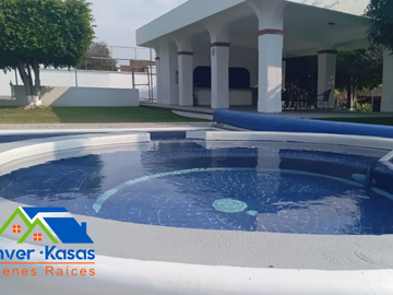 SE VENDE CASA DE ESTILO CAMPESTRE MEXICANO DE DESCANSO EN MORELOS
