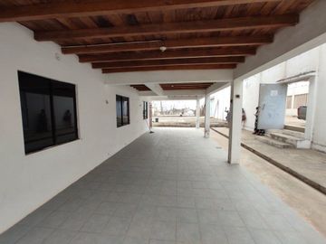 casa de venta en crucita sector los arenales A/R