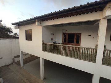 casa de venta en crucita sector los arenales A/R