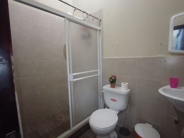 casa con piscina de venta en Crucita A/R