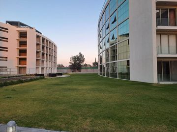 Penthouse en venta en el Barreal,  San Andres Cholula, Puebla, UDLAP,  2 o 3 recamaras, 2.5 baños, 2 autos, alberca, gym