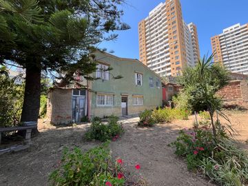 Amplio Terreno con casa para recuperar demoler, Valparaíso