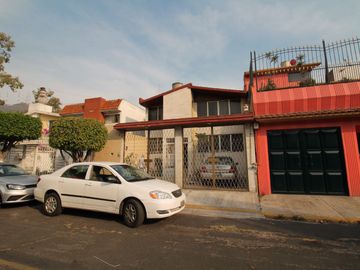 RENTA DE CASA EN RESIDENCIAL ACUEDUCTO DE GUADALUPE