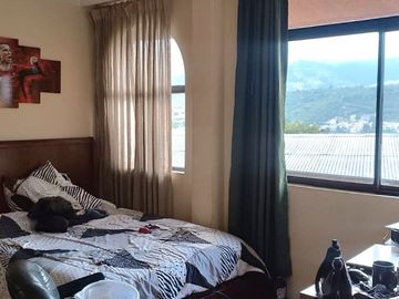 VENDO CASA EN QUITO - SECTOR MONJAS