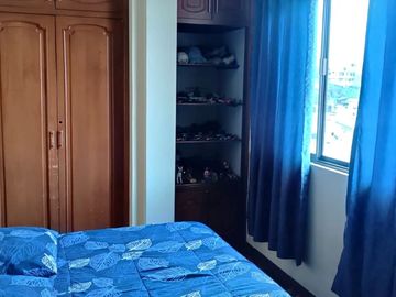 VENDO CASA EN QUITO - SECTOR MONJAS