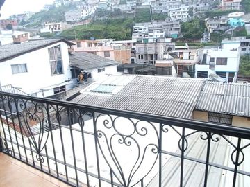 VENDO CASA EN QUITO - SECTOR MONJAS