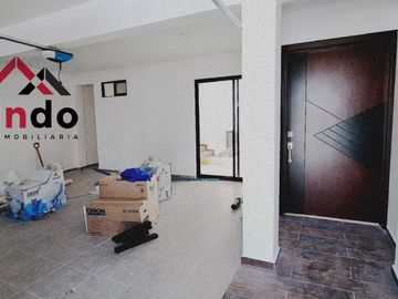 HORA DE ESTRENAR LA CASA DE SUS SUEÑOS DOBLE COCHERA, 3 RECAMARAS