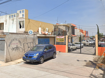 CASA EN PORTAL IRIS, SAN PABLO DE SALINAS, TULTITLAN. ¡NO CREDITOS!