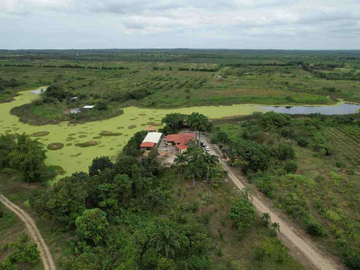 Hacienda en venta en Chongon, Via a la costa