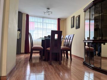 SE PONE EN ALQUILER CASA SEMI AMOBLADA CON TIENDA COMERCIAL - VALLECITO