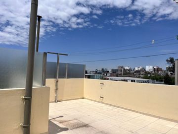 SE PONE EN ALQUILER CASA SEMI AMOBLADA CON TIENDA COMERCIAL - VALLECITO