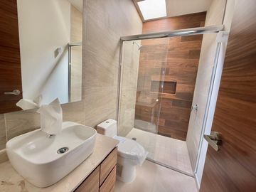 Casa Nueva con Roof Garden en Venta en Parques Vallarta