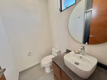 Casa Nueva con Roof Garden en Venta en Parques Vallarta