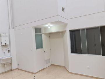 Venta De Departamento En Santa Beatriz-Lima